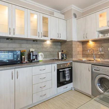 Seascape Cabacum With Free Garage By Rv Apartament