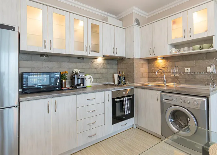 Seascape Cabacum With Free Garage By Rv Apartament